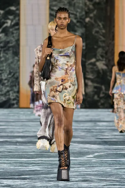 Look 39
